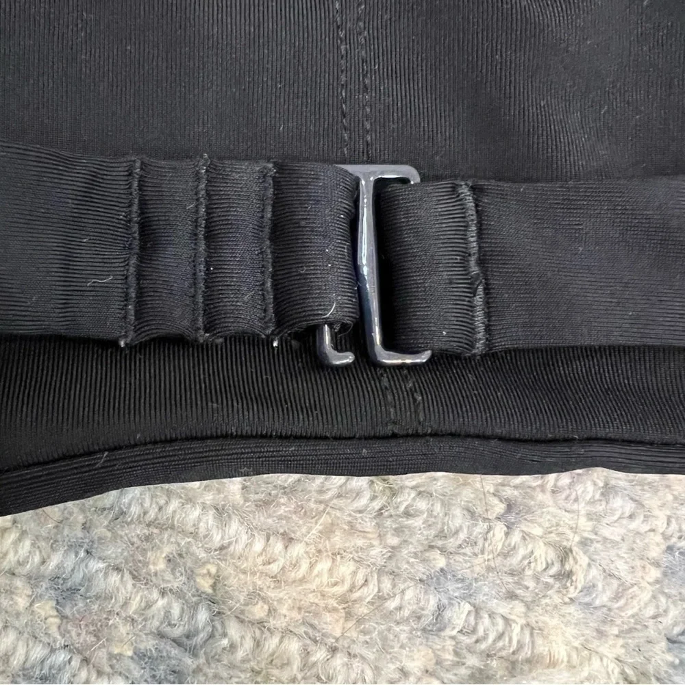 xs black square shaped swim top